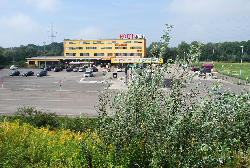 Kaiserrast Stockerau Exterior photo